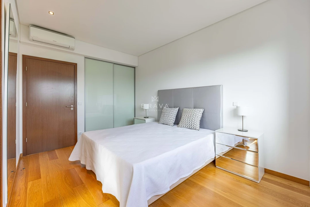 Apartamento T3 para Venda em Quarteira Foto 29