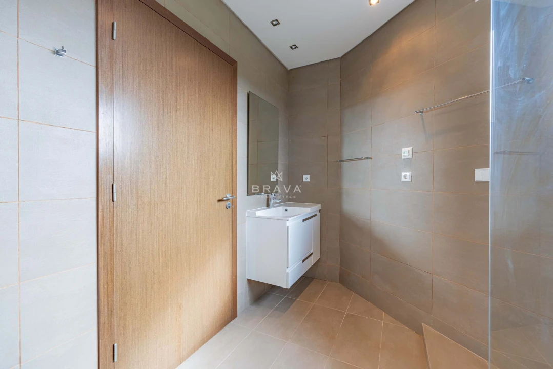Apartamento T3 para Venda em Quarteira Foto 30