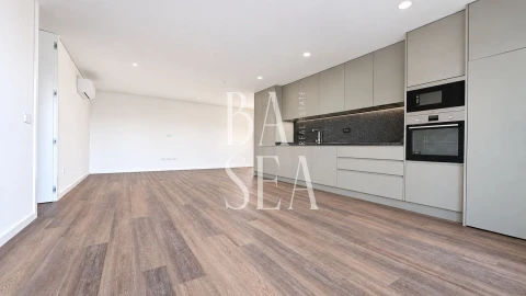 Apartamento T1 para Venda em Ferreiros e Gondizalves