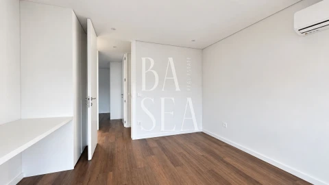 Apartamento T1 para Venda em Ferreiros e Gondizalves
