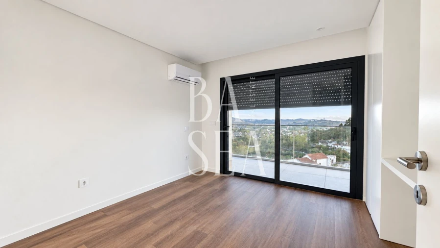 Apartamento T3 para Venda em Ferreiros e Gondizalves Foto 10