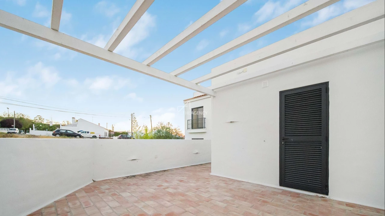 Moradia T3 para Venda em Santa Maria do Castelo e Santiago e Santa Susana Foto 27