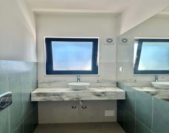 Moradia T3 para Venda em Santa Maria do Castelo e Santiago e Santa Susana