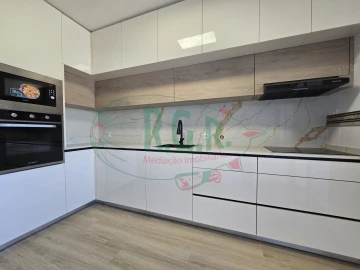 Apartamento T2 para Venda em Gondomar (São Cosme), Valbom e Jovim