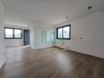 Moradia T2 para Venda em Gondomar (São Cosme), Valbom e Jovim