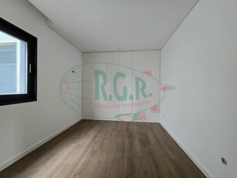 Moradia T2 para Venda em Gondomar (São Cosme), Valbom e Jovim Foto 12