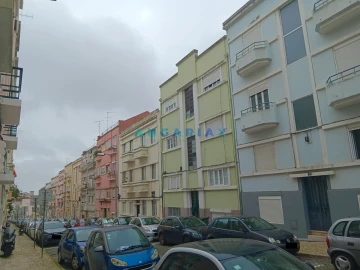 Apartamento T2 para Venda em Penha de França