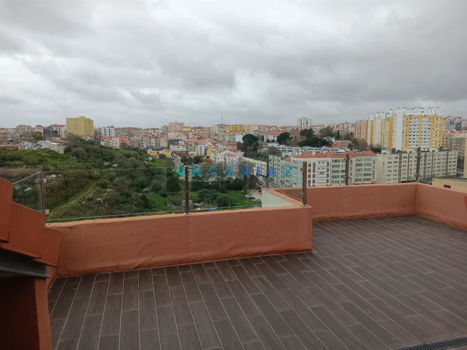 Apartamento T2 para Venda em Penha de França Foto 11