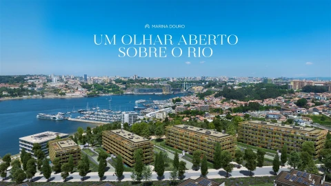 Apartamento T4 para Venda em Santa Marinha e São Pedro da Afurada