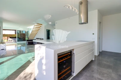 Moradia T3 para Venda em Lagoa e Carvoeiro