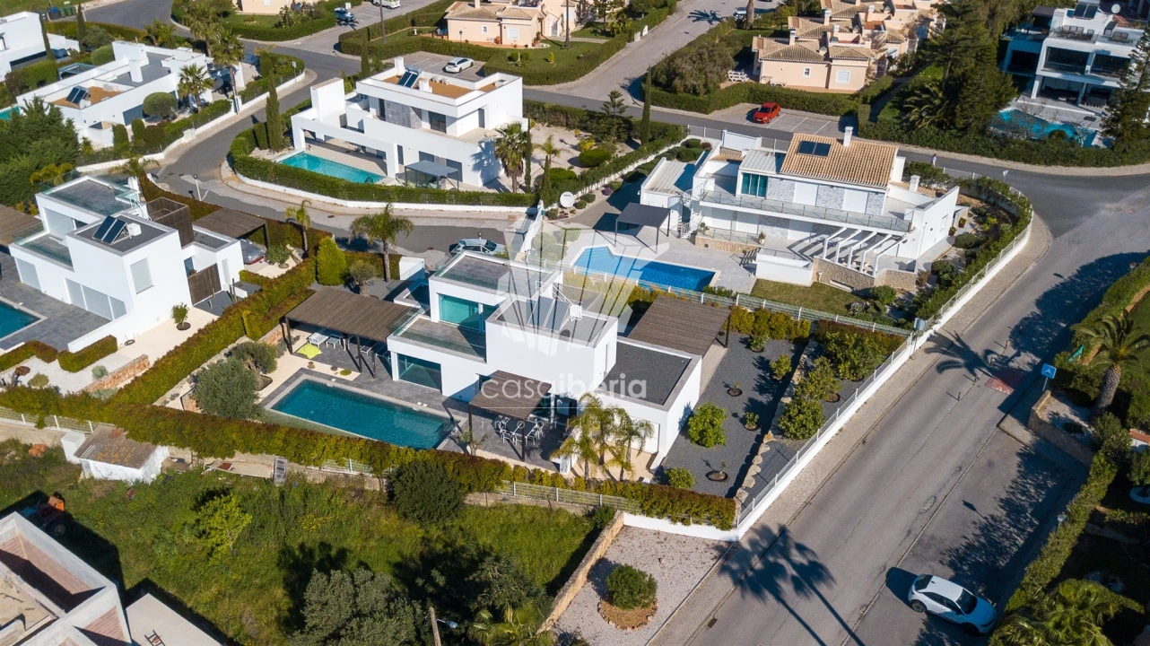 Moradia T3 para Venda em Lagoa e Carvoeiro Foto 35