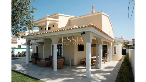 Moradia T5 para Venda em Guia