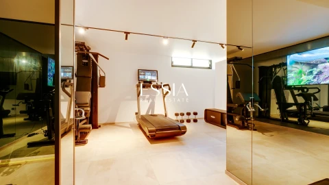 Moradia T5 para Venda em Guia