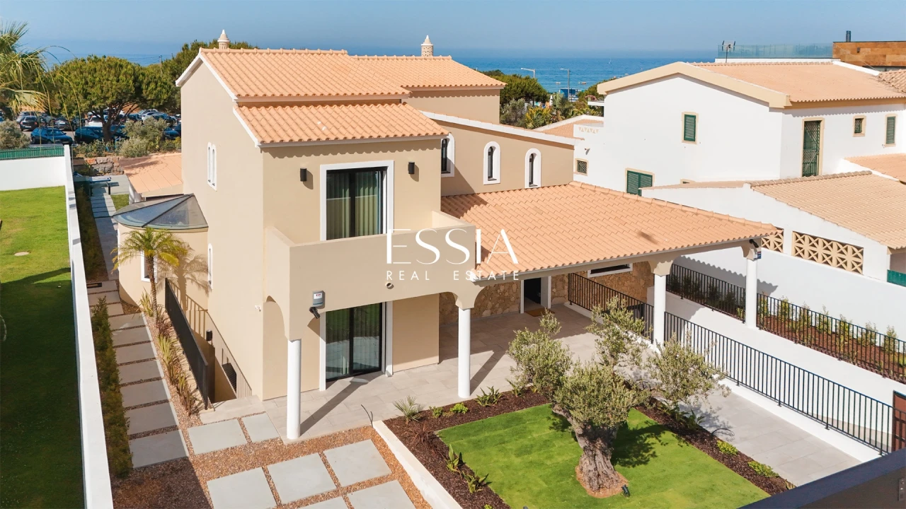 Moradia T5 para Venda em Guia Foto 10