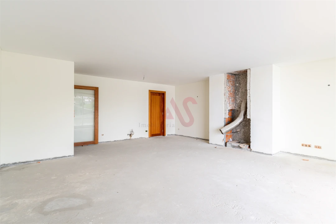 Apartamento T3 para Venda em Lordelo do Ouro e Massarelos Foto 8