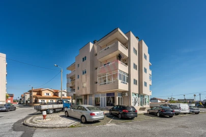 Apartamento T1 para Venda em Aver-O-Mar, Amorim e Terroso