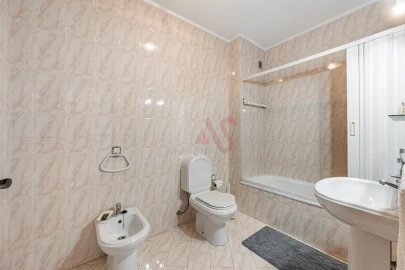 Apartamento T1 para Venda em Aver-O-Mar, Amorim e Terroso