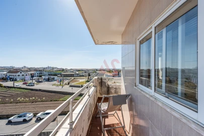 Apartamento T1 para Venda em Aver-O-Mar, Amorim e Terroso