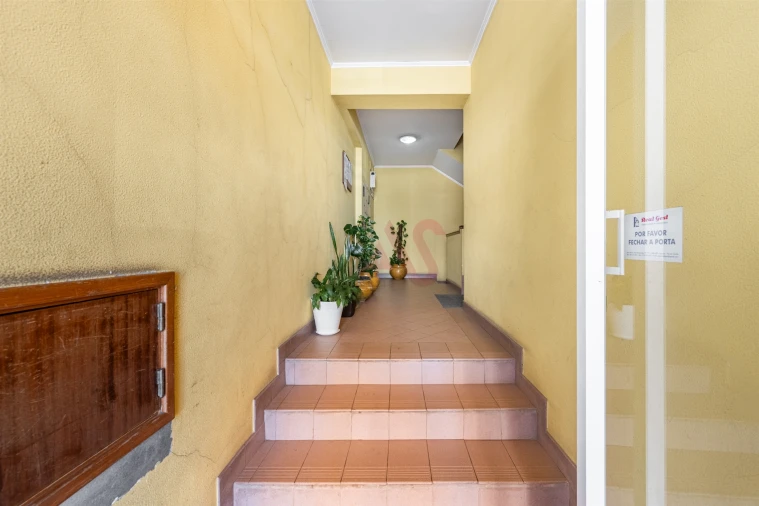 Apartamento T1 para Venda em Aver-O-Mar, Amorim e Terroso Foto 8