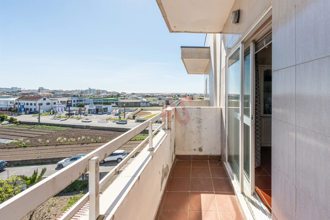 Apartamento T1 para Venda em Aver-O-Mar, Amorim e Terroso Foto 20