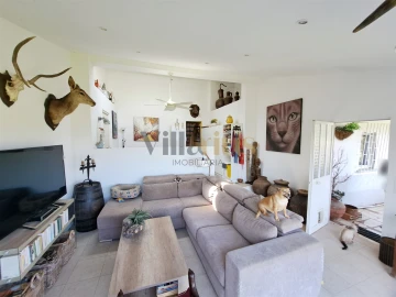 Moradia T3 para Venda em Serra e Junceira