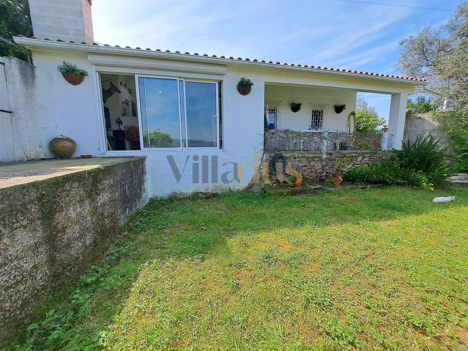 Moradia T3 para Venda em Serra e Junceira Foto 5