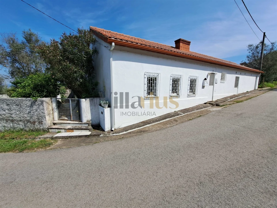 Moradia T3 para Venda em Serra e Junceira Foto 39