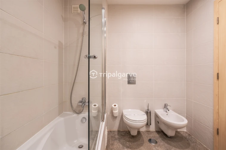 Apartamento T1 para Venda em Mexilhoeira Grande Foto 22