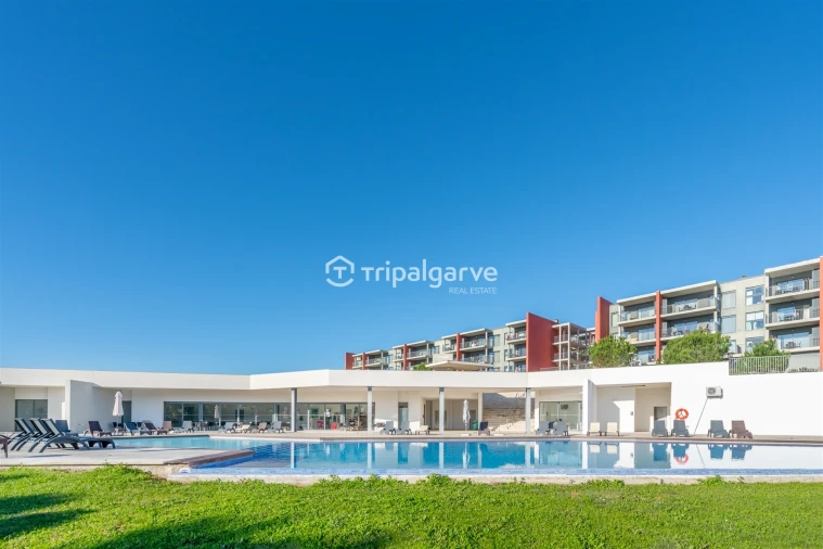 Apartamento T1 para Venda em Mexilhoeira Grande Foto 34