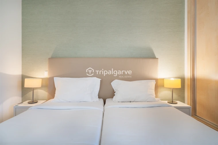 Apartamento T1 para Venda em Mexilhoeira Grande Foto 25