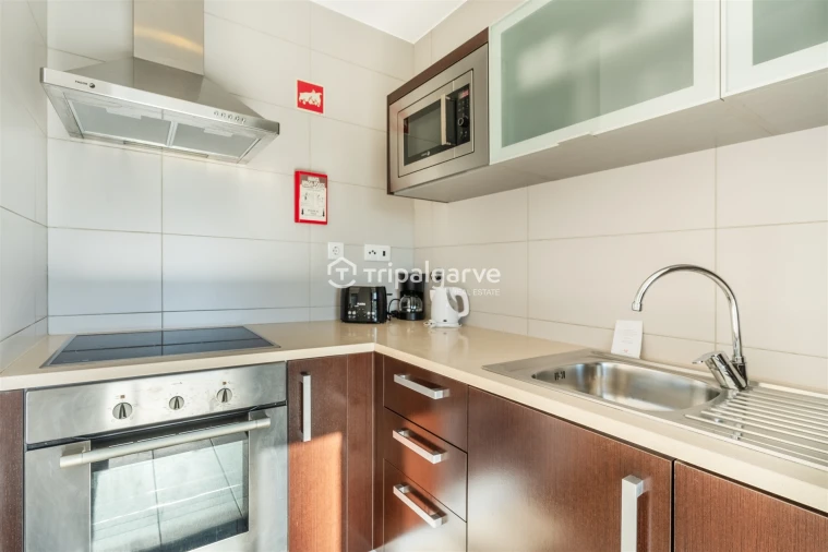 Apartamento T1 para Venda em Mexilhoeira Grande Foto 18