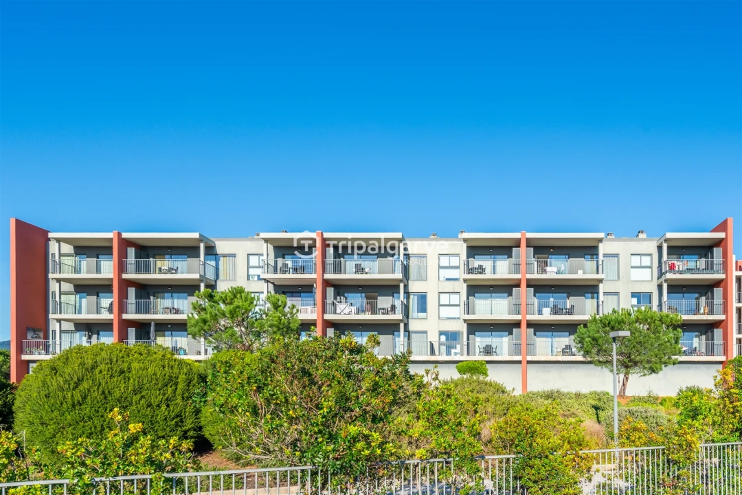 Apartamento T1 para Venda em Mexilhoeira Grande Foto 41