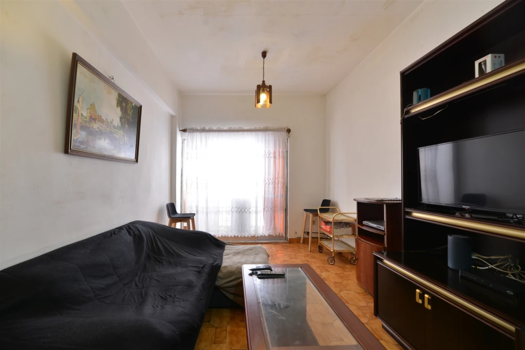 Apartamento T2 para Venda em Porto Salvo Foto 1