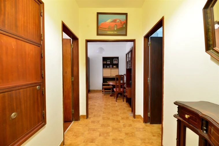 Apartamento T2 para Venda em Porto Salvo Foto 4