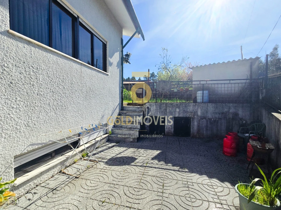 Moradia T3 para Venda em Lourosa Foto 17