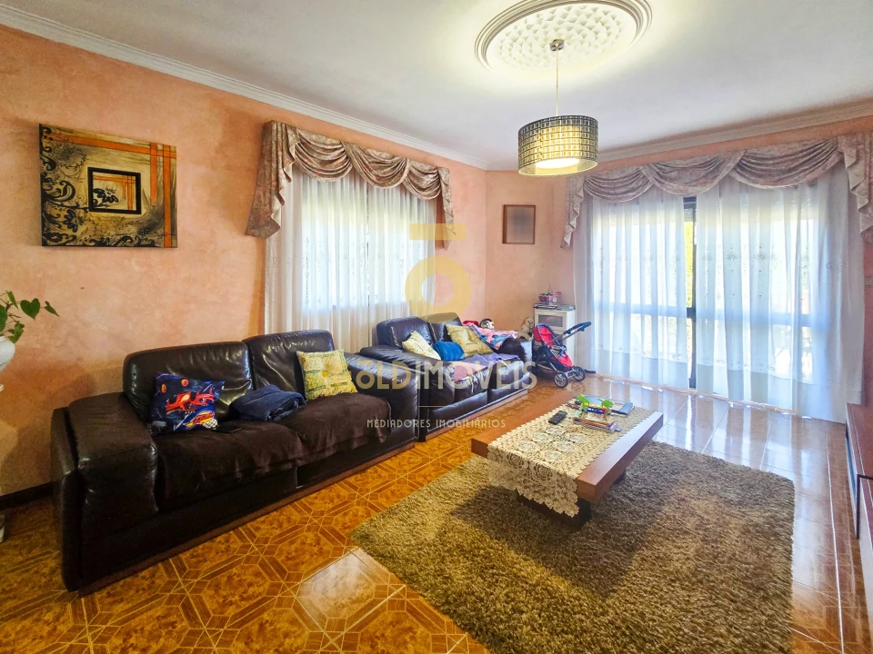 Moradia T3 para Venda em Lourosa Foto 6