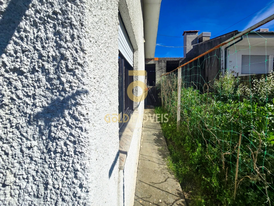 Moradia T3 para Venda em Lourosa Foto 12