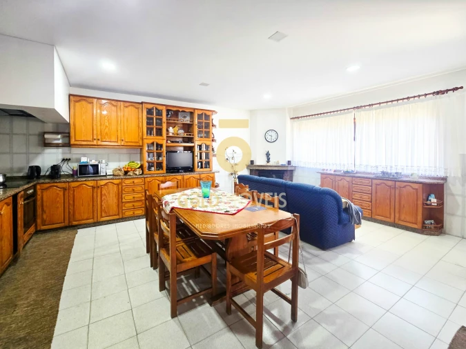 Moradia T3 para Venda em Lourosa Foto 3