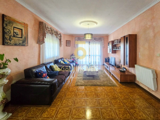 Moradia T3 para Venda em Lourosa Foto 5