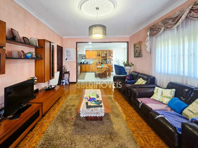 Moradia T3 para Venda em Lourosa Foto 8