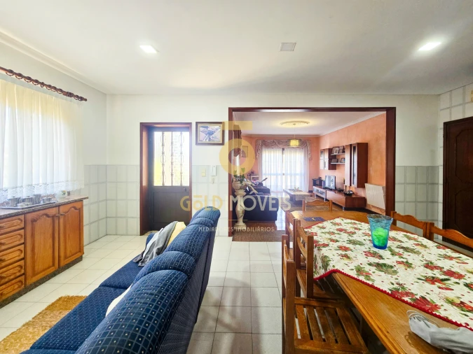 Moradia T3 para Venda em Lourosa Foto 7