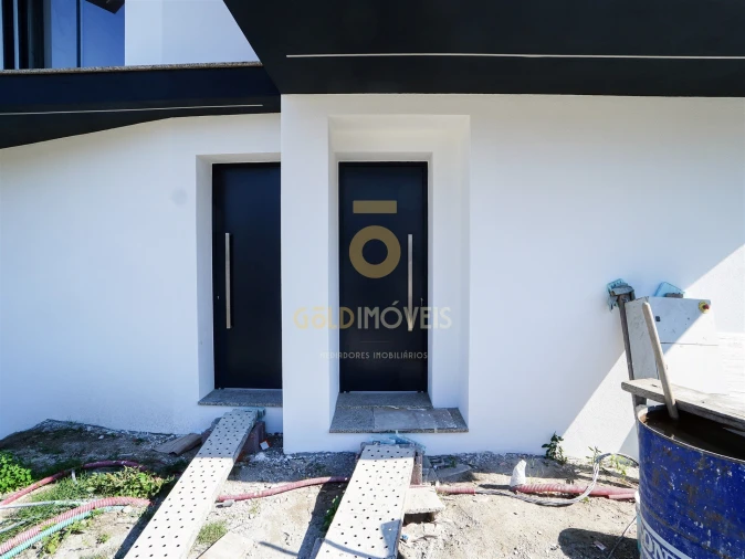Moradia T2 para Venda em Galegos Foto 4