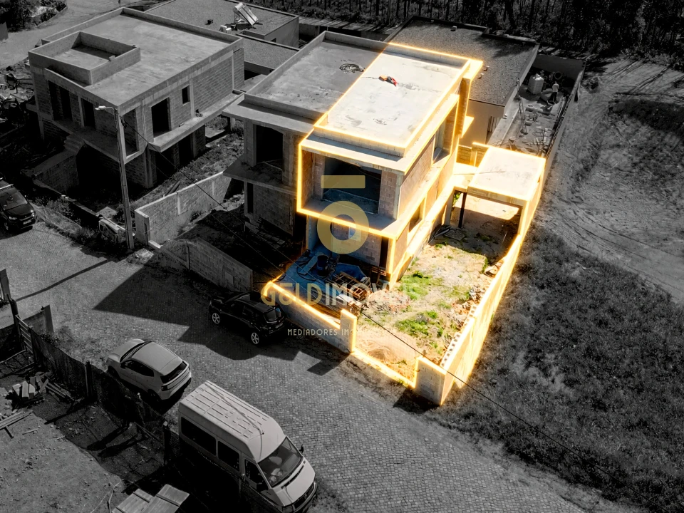 Moradia T2 para Venda em Galegos Foto 1