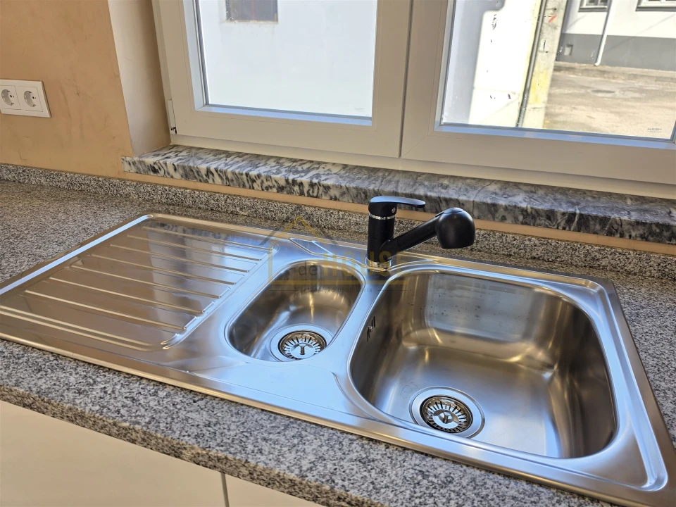 Moradia T2 para Venda em Vimeiro Foto 9