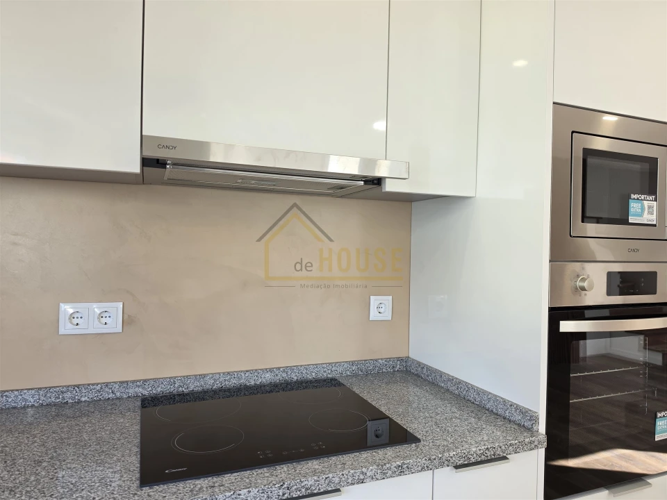 Moradia T2 para Venda em Vimeiro Foto 8