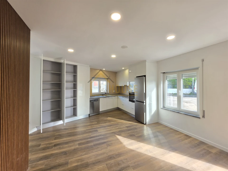 Moradia T2 para Venda em Vimeiro Foto 3