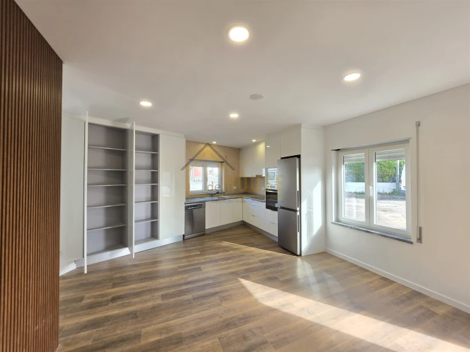 Moradia T2 para Venda em Vimeiro Foto 3