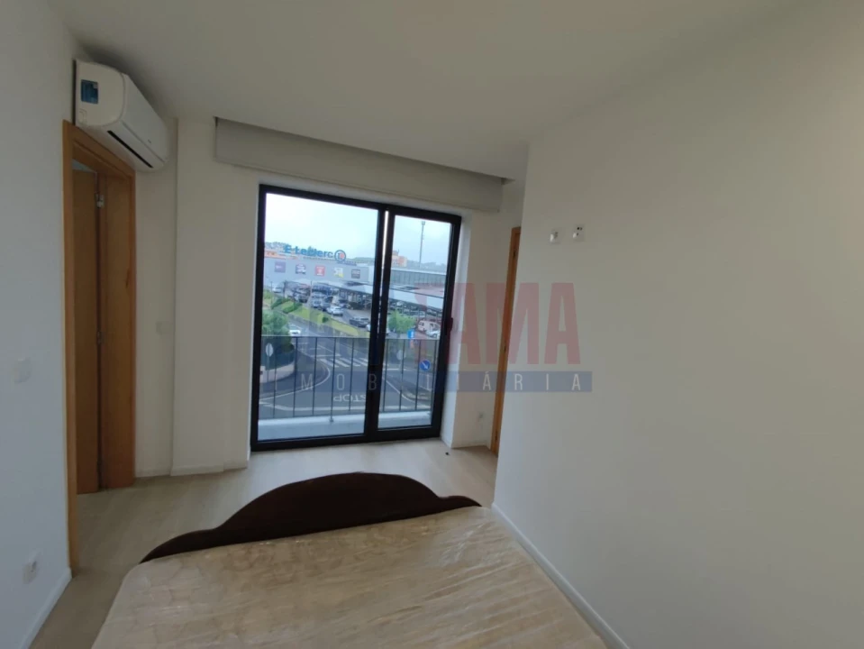 Apartamento T1 para Venda em Vila Nova de Famalicão e Calendário Foto 14