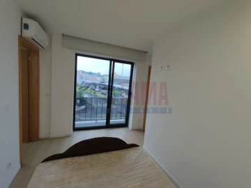 Apartamento T1 para Venda em Vila Nova de Famalicão e Calendário