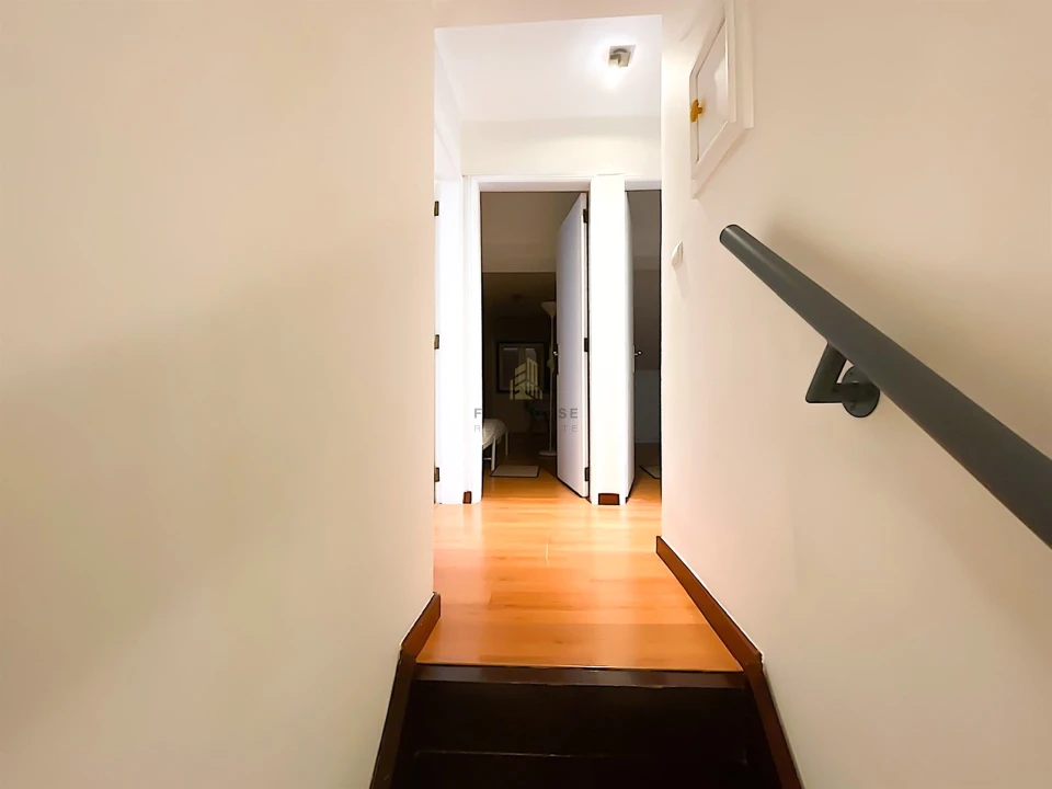 Apartamento T3 para Venda em Ajuda Foto 37